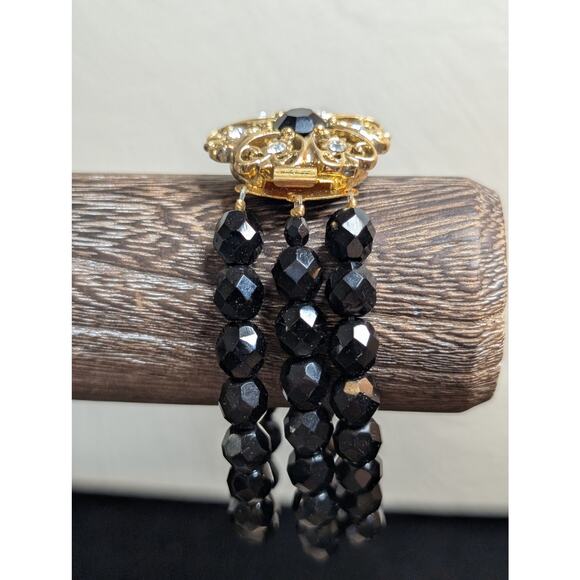 VTG Black Faceted Glass Bead Triple Strand Bracelet W/ Ornate Gold Tone Clasp - Picture 2 of 6